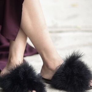 Tibi Jack Cozy Perfect Holiday Gift Fuzzy Ostrich Feather/ Leather Slides Sz 6.5
